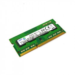 une barette de ram 4 Go
