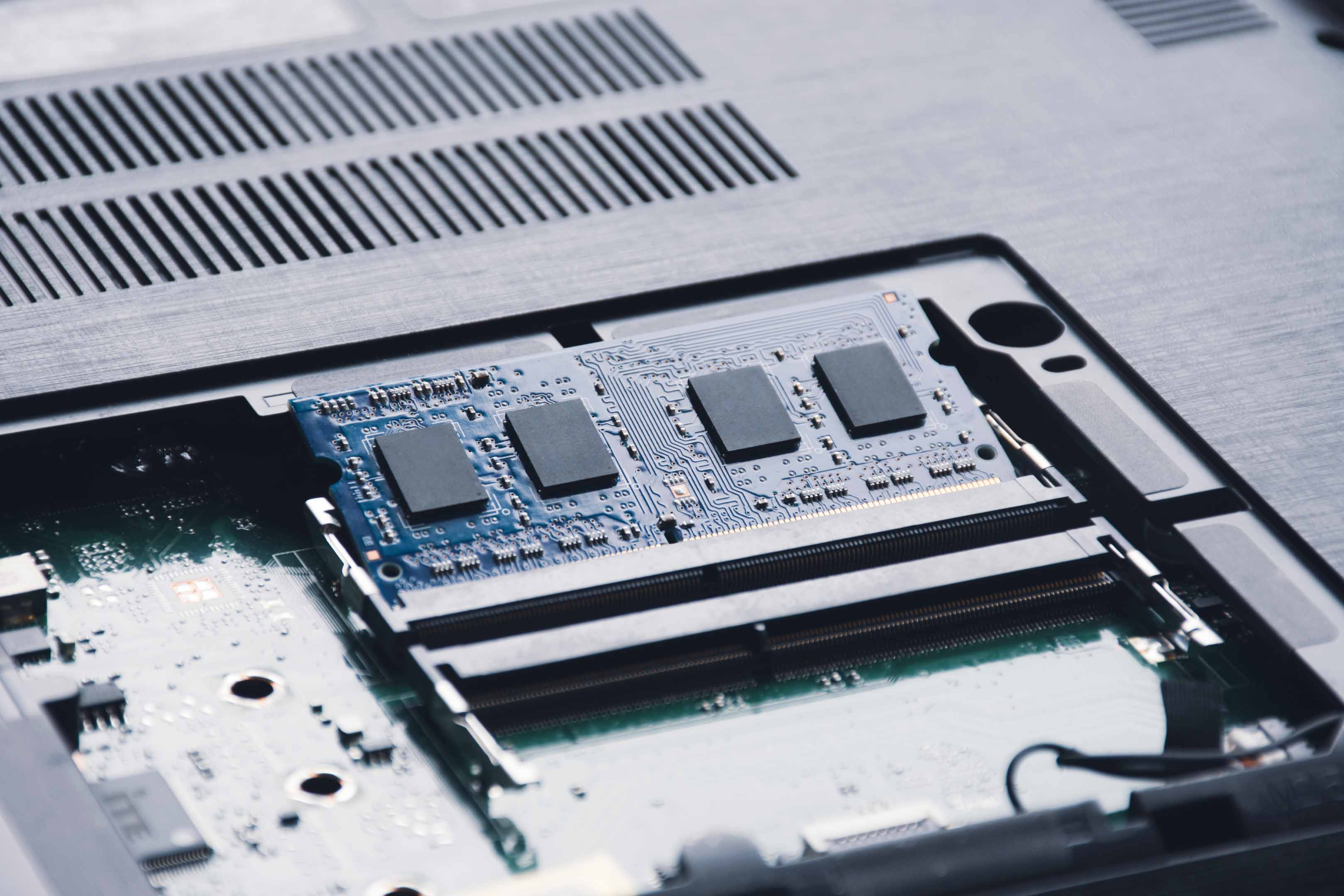 Barre de ram dans un ordinateur portable.